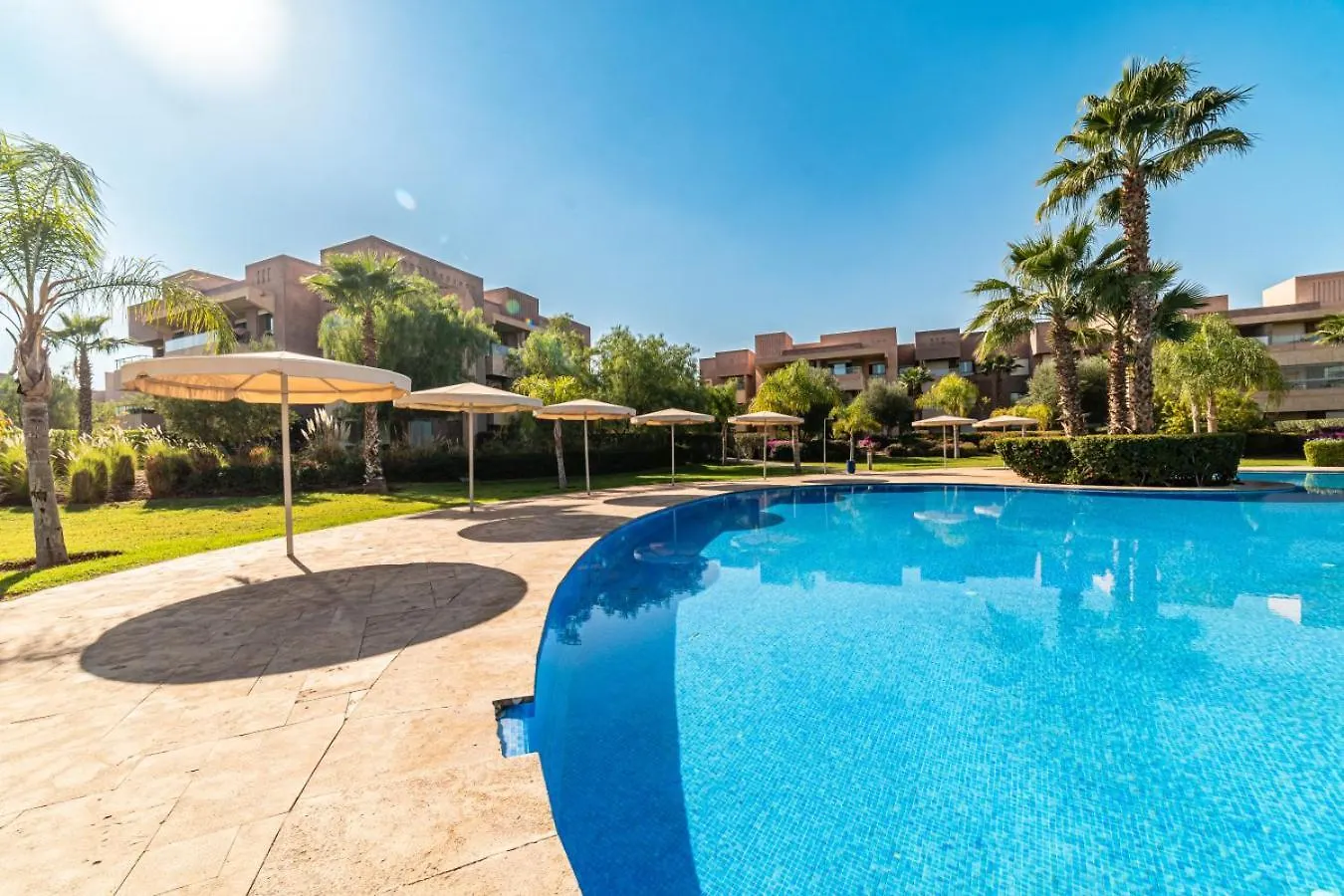 Daire Elegant Appartement Piscine Golf Et Wifi Marakeş Fas
