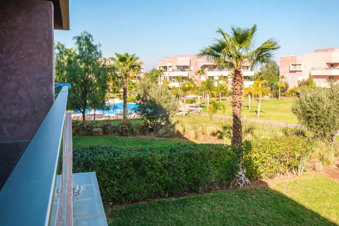 Elegant Appartement Piscine Golf Et Wifi Marakeş