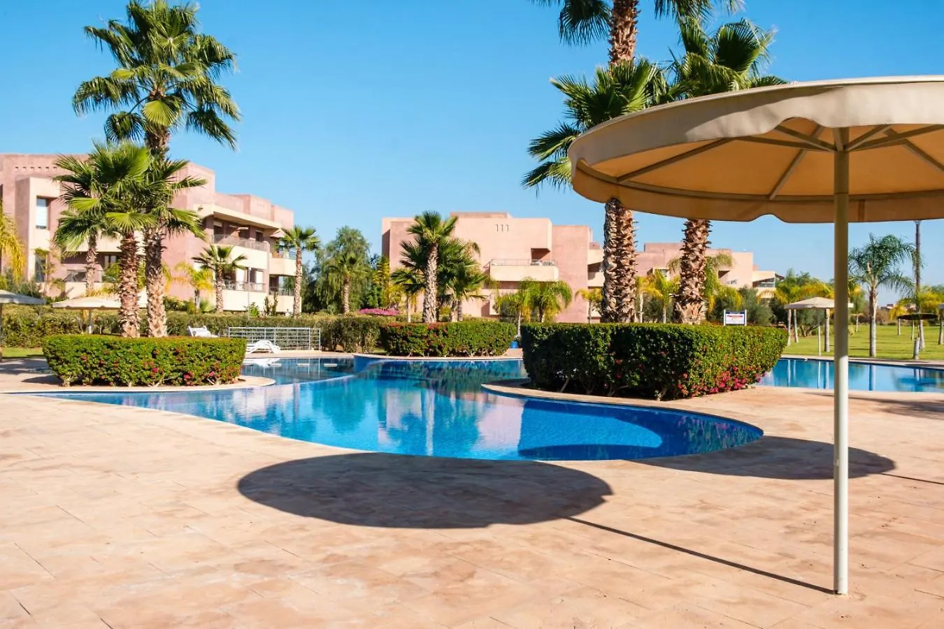 Daire Elegant Appartement Piscine Golf Et Wifi Marakeş